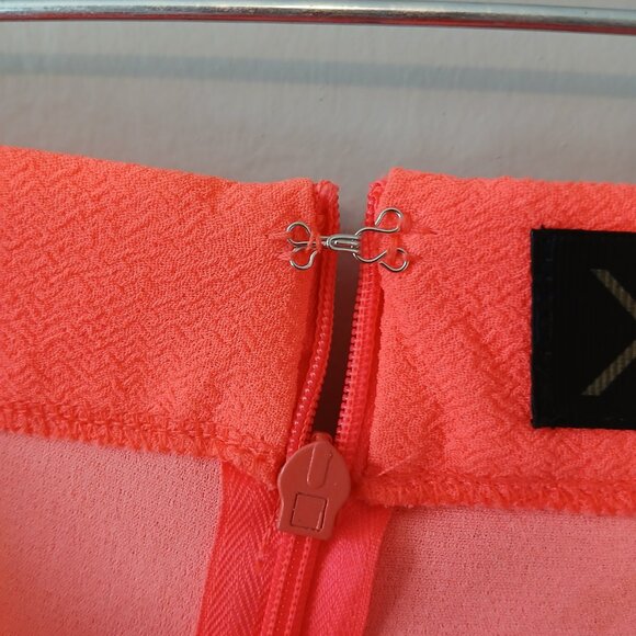 Kim Kardashian Womens Blazer and Pencil Skirt Set Hot Pink Long Sleeve SZ XL NWT - Picture 8 of 16